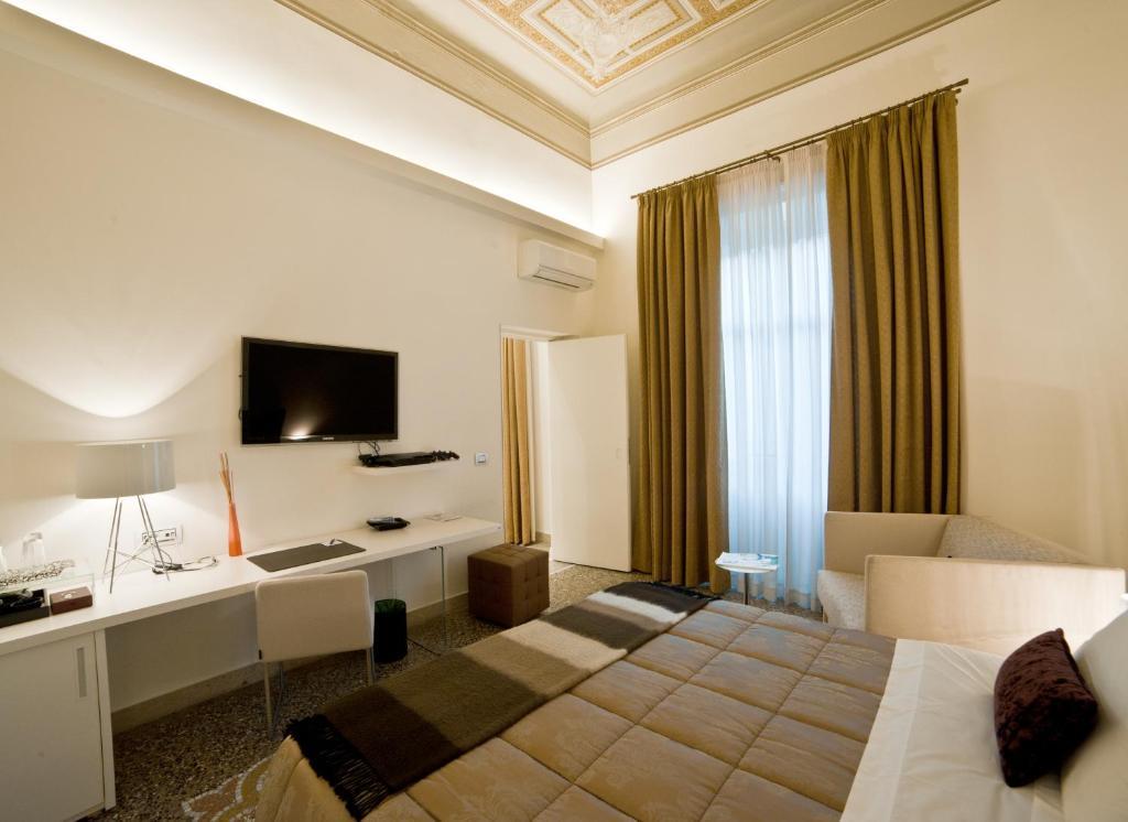 Town House Cavour Bed & Breakfast Reggio di Calabria Ruang foto