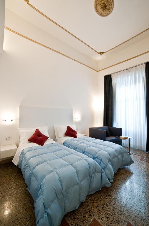 Town House Cavour Bed & Breakfast Reggio di Calabria Ruang foto