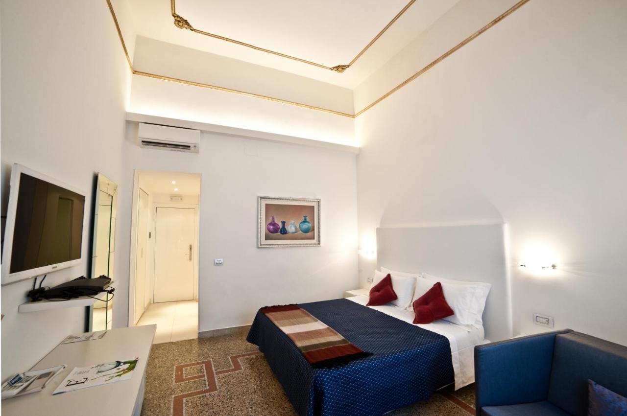 Town House Cavour Bed & Breakfast Reggio di Calabria Ruang foto